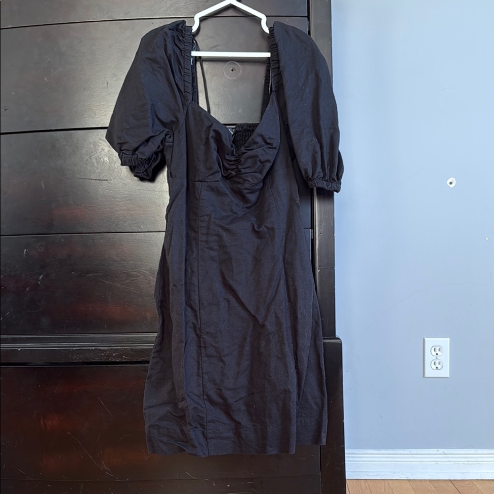MINKPINK Black Scoop Neck Sheath Dress